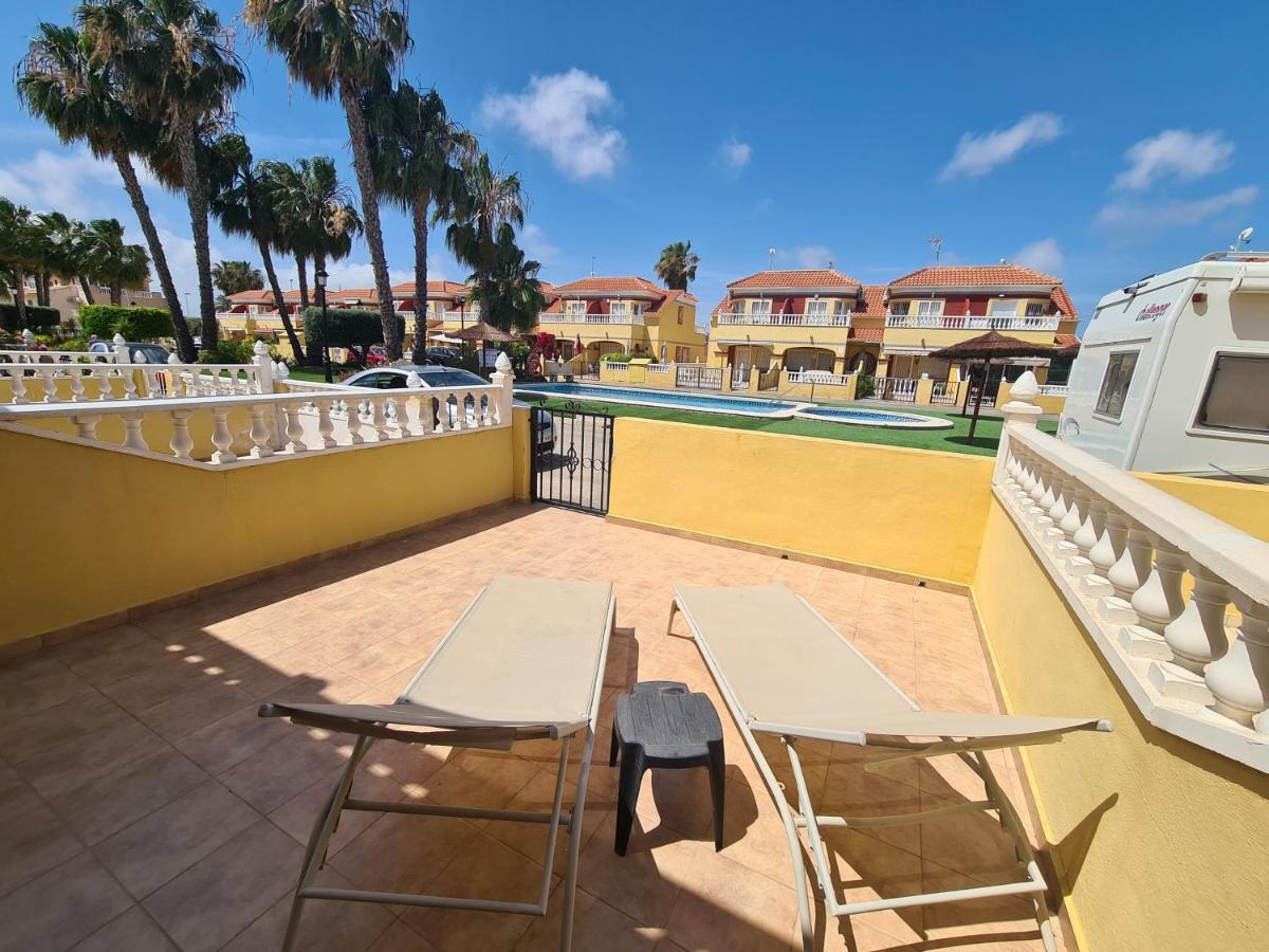 2 Bedroom Property In Closed Urbanisation Torrevieja Exterior foto
